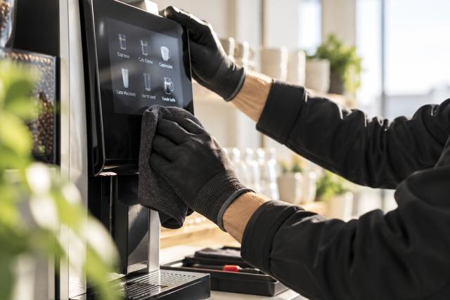 rengøring af kaffemaskine